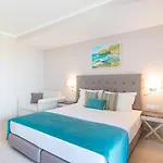 Hotel King Maron & 4*