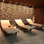 King Maron & Hotel Maroneia (Rhodope)