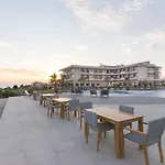 King Maron & Hotel Marónia