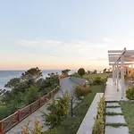 Hotel King Maron & 4*