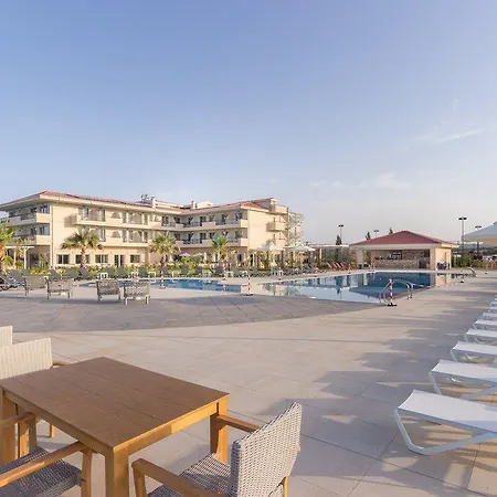 King Maron Wellness Marónia