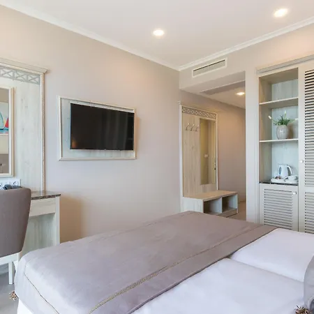 King Maron Wellness Hotel