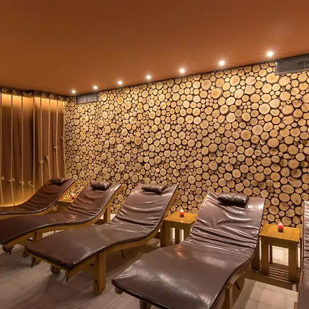 King Maron Wellness Hotel