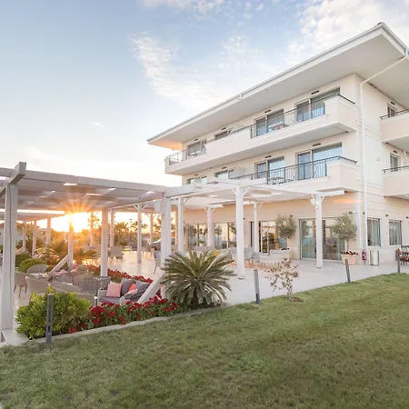 Hotel King Maron & 4*