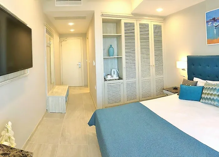 King Maron & 4* Maroneia (Rhodope)