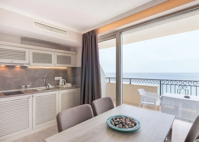 King Maron & 4* Maroneia (Rhodope)