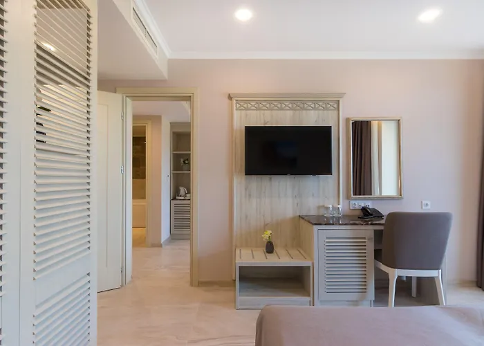 King Maron & 4* Maroneia (Rhodope)