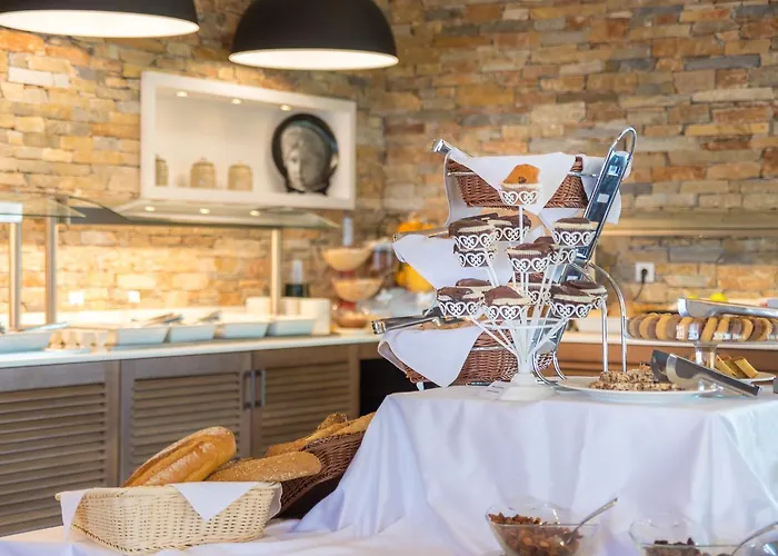 Hotel King Maron & Maroneia (Rhodope)