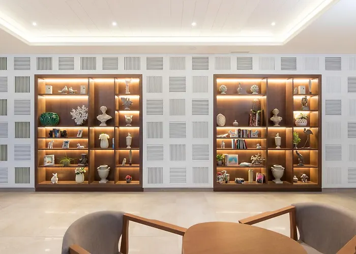 King Maron & Hotel 4*